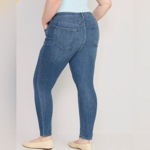 Women’s Skinny Jeans